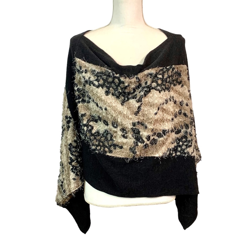 HARMONY Animal Print Pullover Eyelash Wrap Sz L/XL